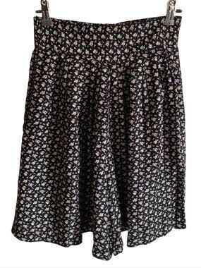 Vintage Smart Parts NY Black White Flowy Shorts Coastal Grandmother Womens M